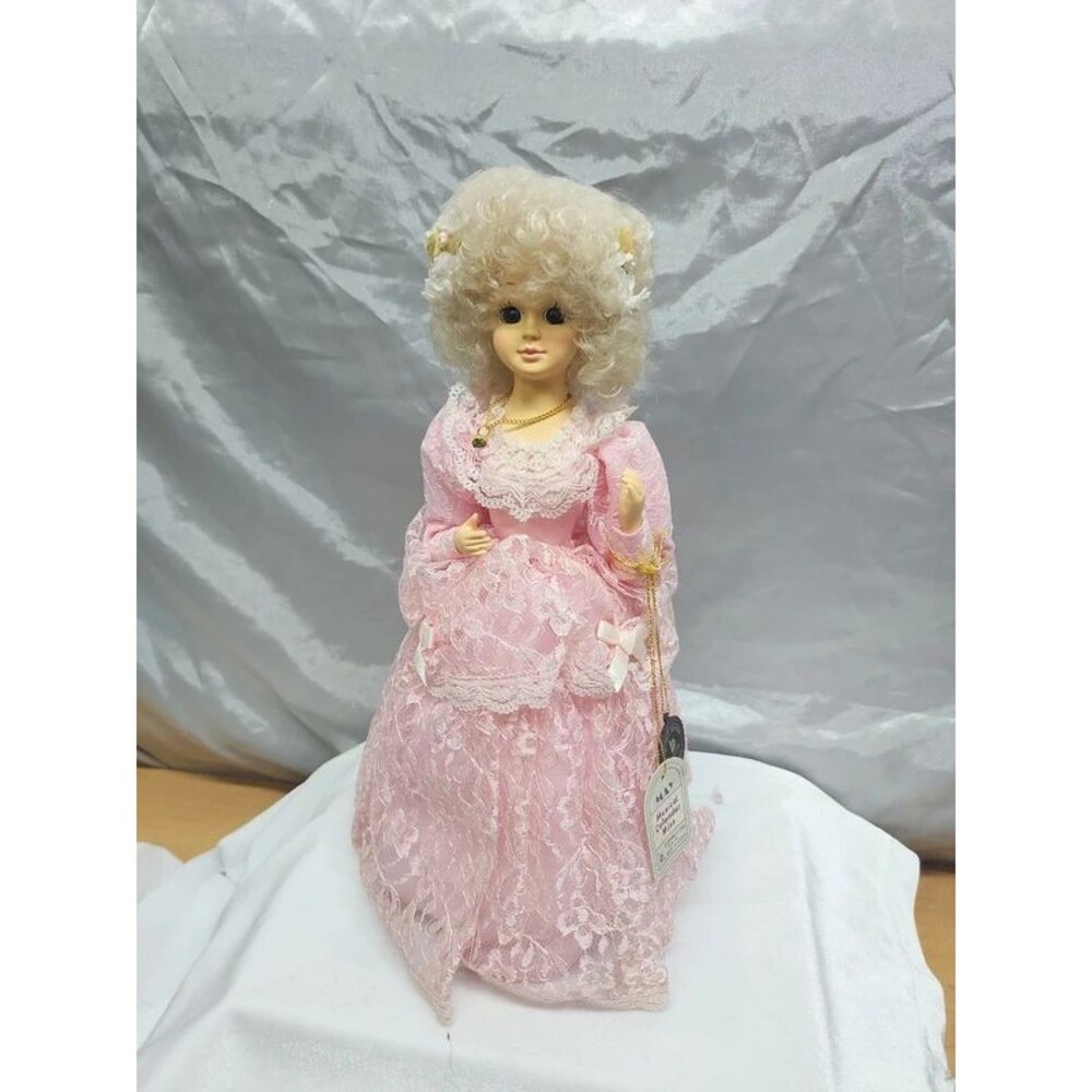 Brinn 13in 1988 miss may musical  doll